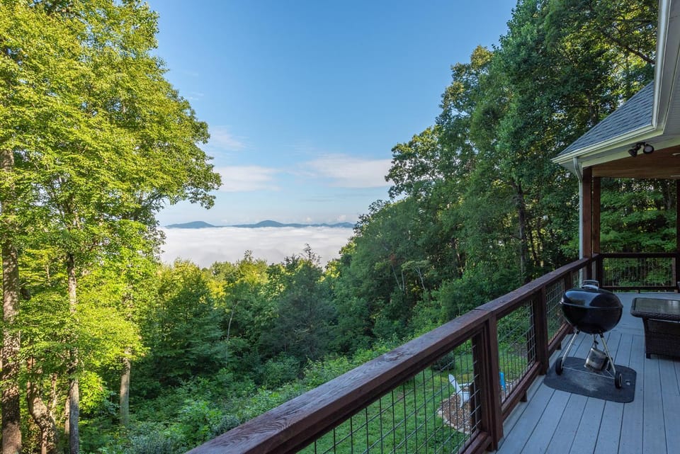 Ridgetop Hideaway House in Swannanoa