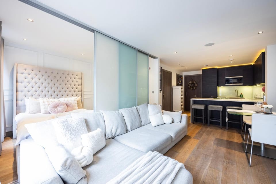 Bed, Living room, Bedroom, kitchen