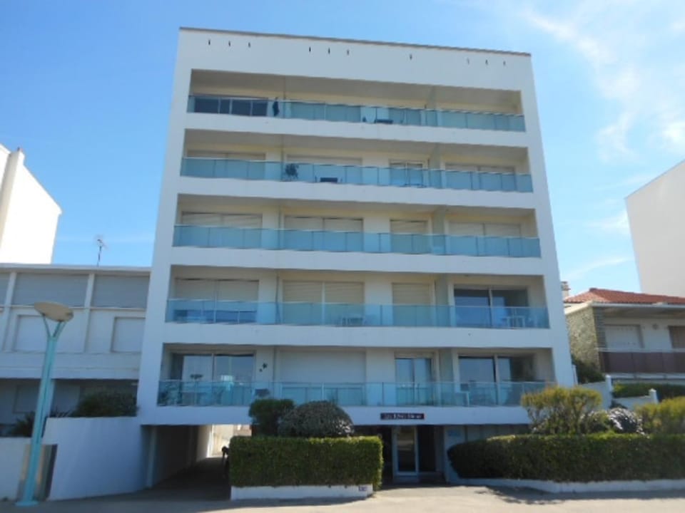 Appartement 3 étoiles à Saint Jean de Monts, 5 pers, parking, face mer - FR-1-323-413 Apartment in Saint-Jean-de-Monts