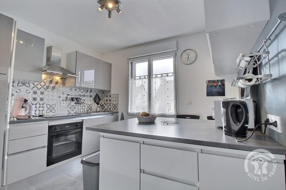 Kitchen or kitchenette, pet friendly