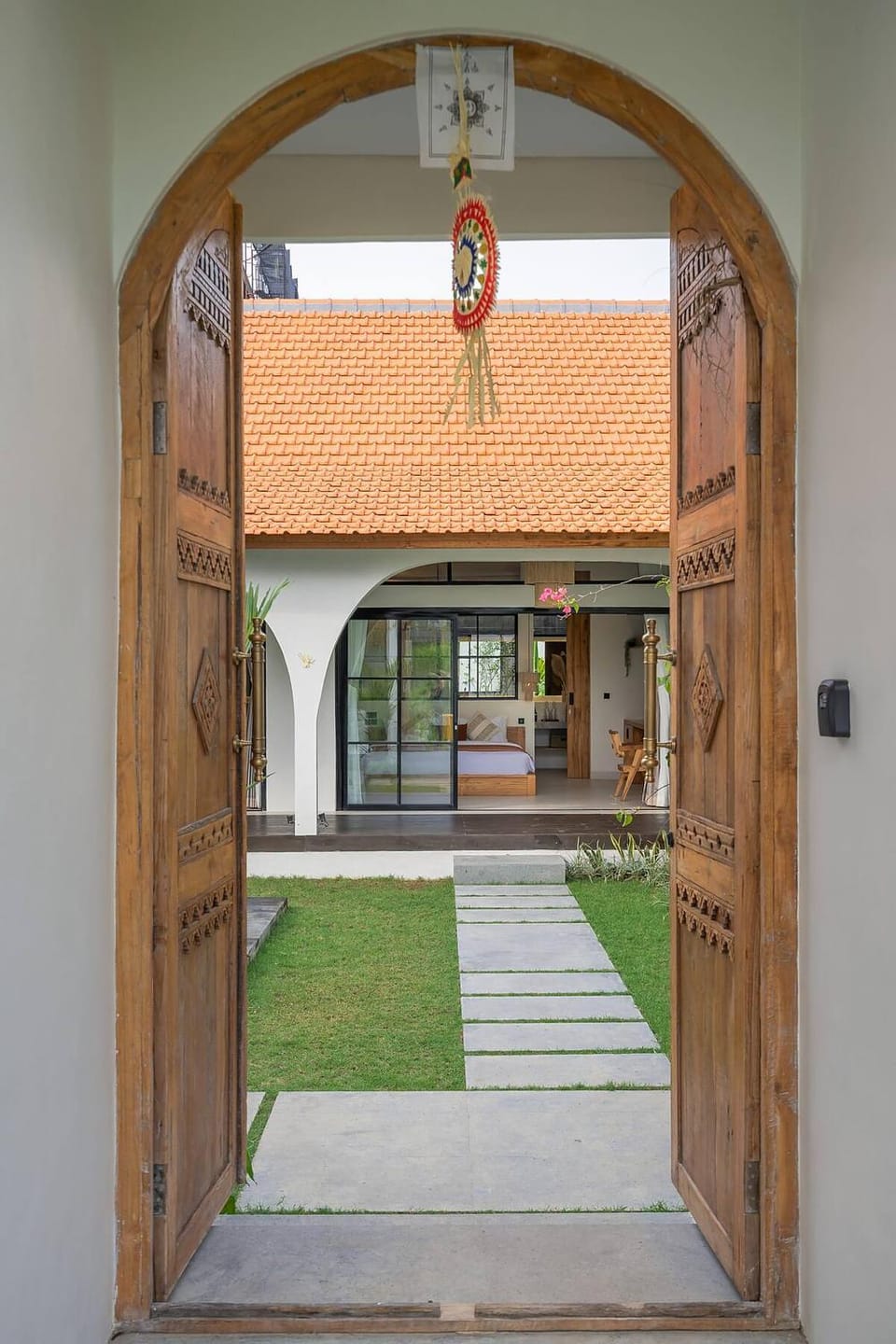 Facade/entrance, Garden