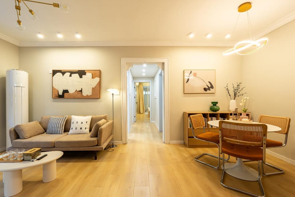 Shanghai Hills&Linghu's Transit-Prime Suite-Line 2, Huamu Rd 788, Direct to Key Spots & SNIEC Apartment in Shanghai
