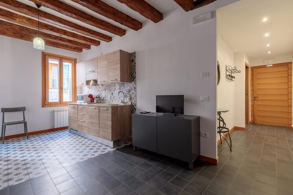 TV and multimedia, kitchen