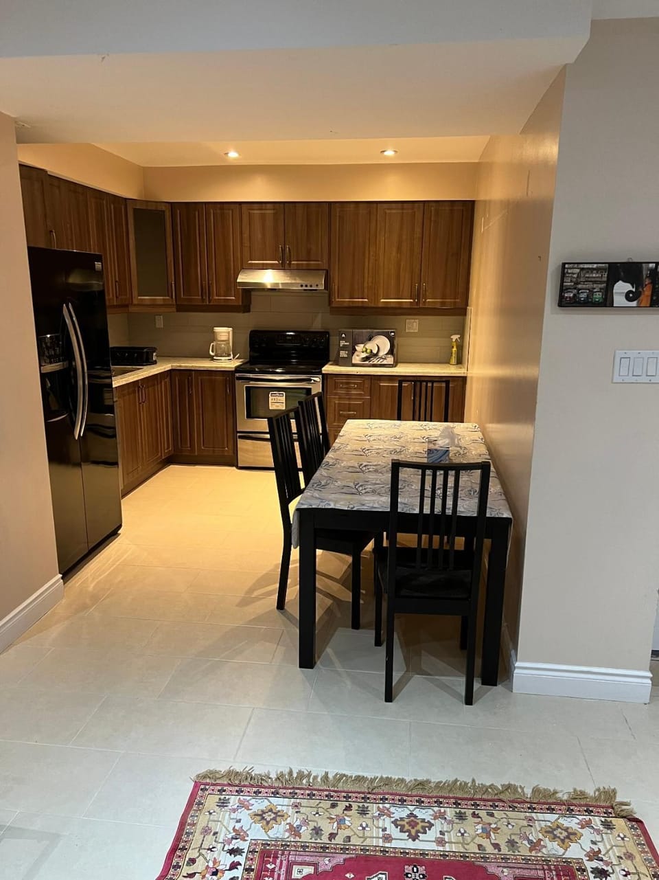2 bedroom basement with parking Apartment in Richmond Hill