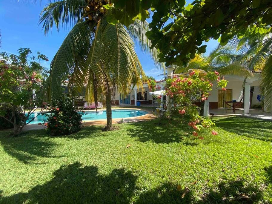Casa de Descanso en Monterrico House in Santa Rosa Department