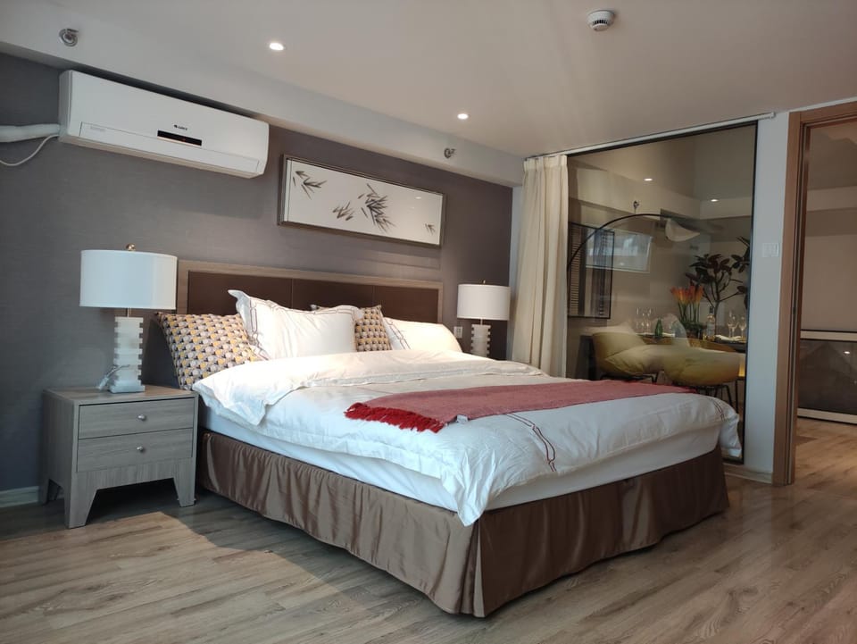 Bed, Photo of the whole room