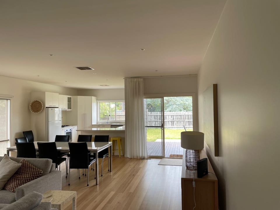 VILLAGE BELLA House in Melbourne