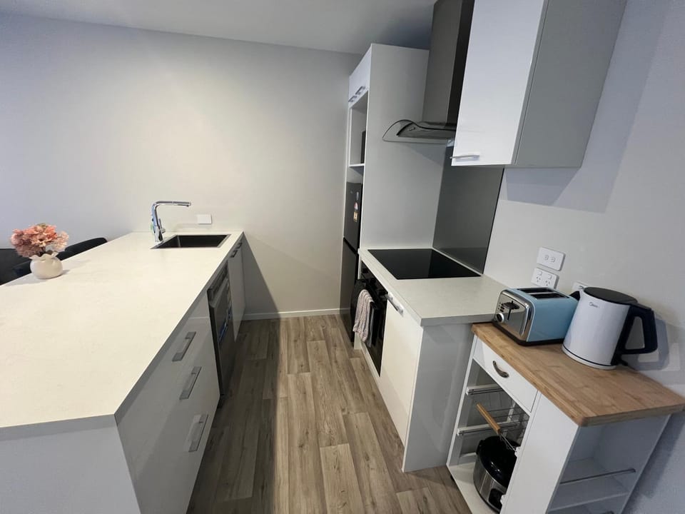 dishwasher, microwave, oven, stove, toaster, kitchen