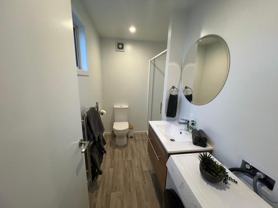 Toilet, washing machine