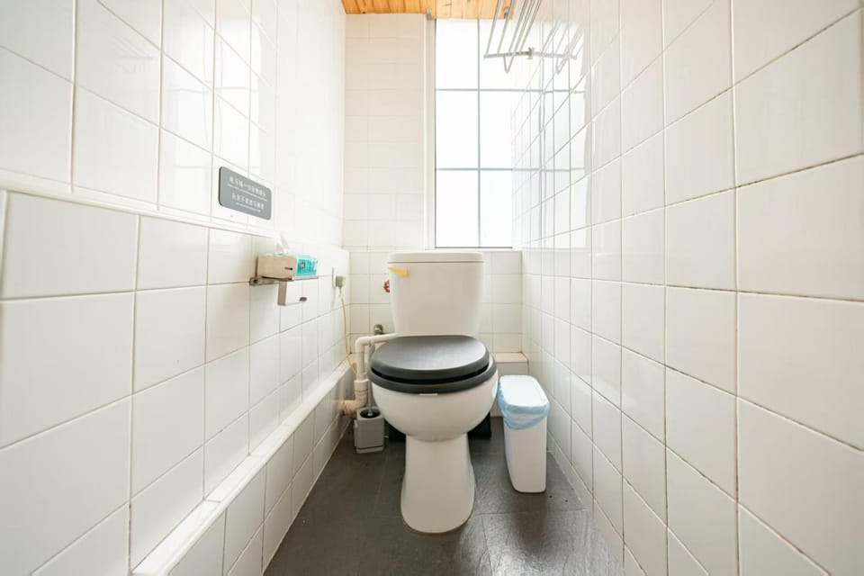Toilet, Bathroom