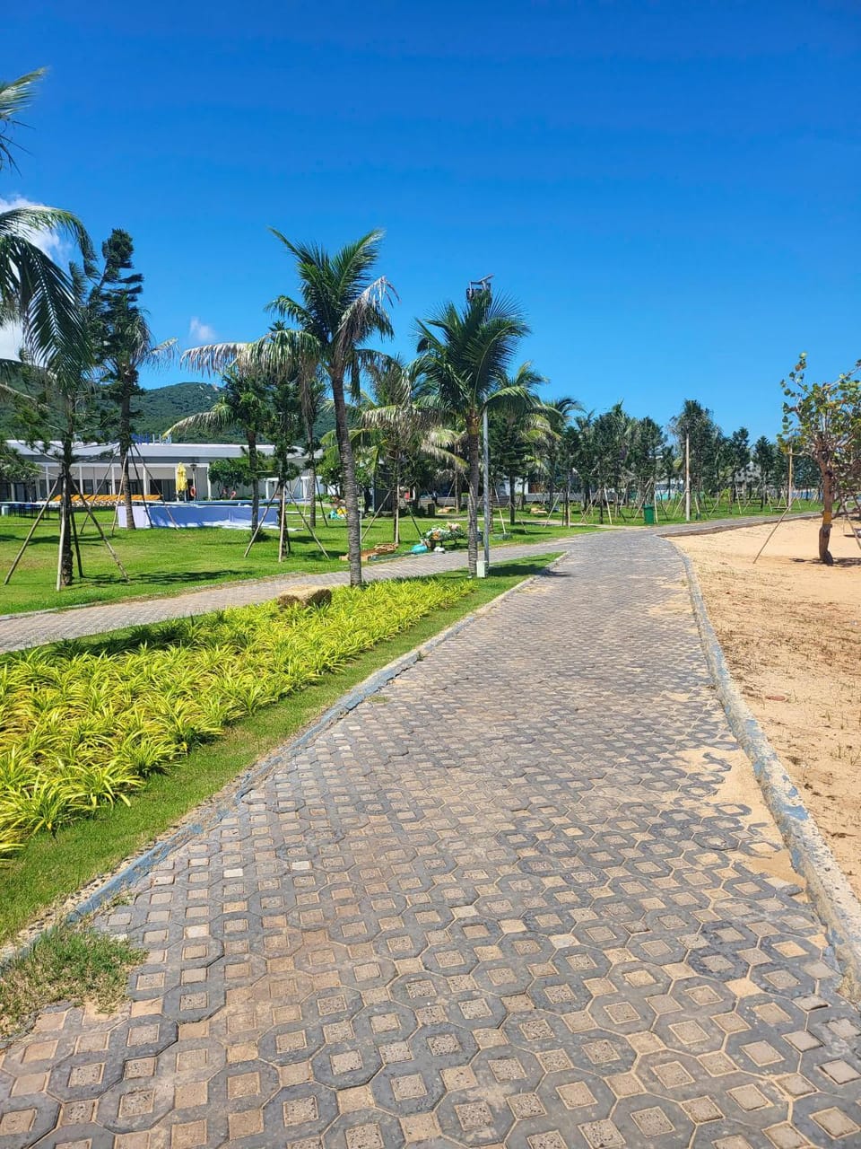 Beach, Lake view