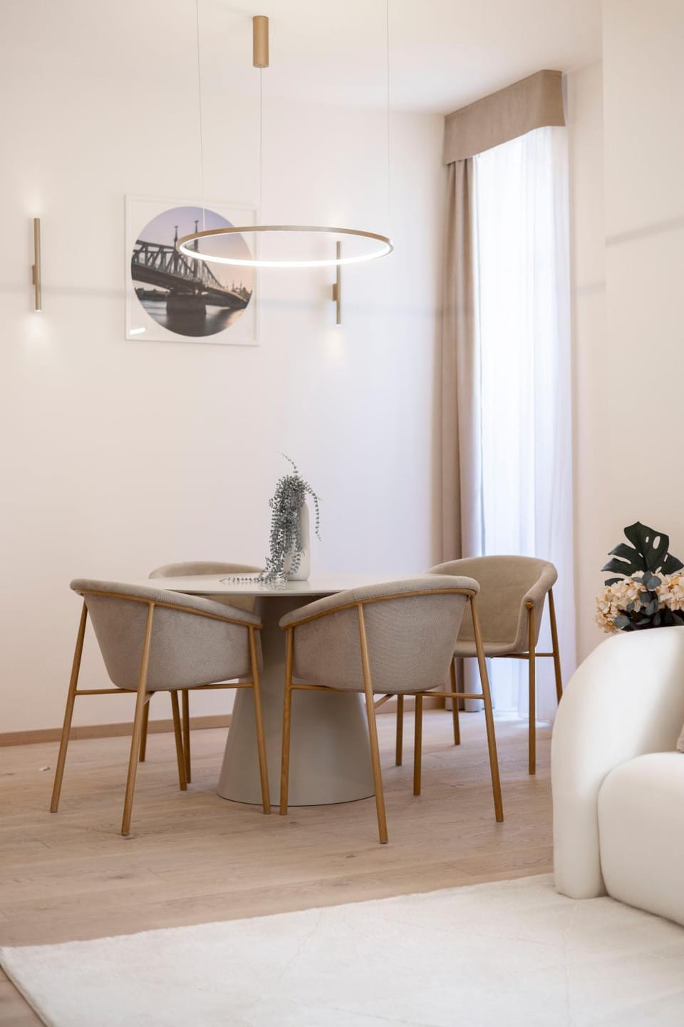 Living room, Seating area, Dining area, air conditioner