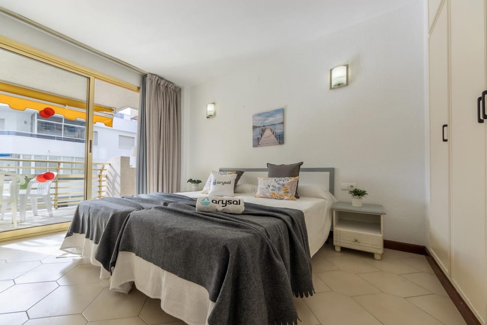 Bed, Bedroom, wardrobe
