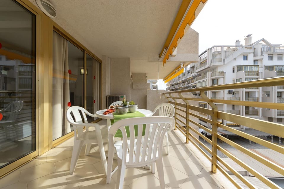 View (from property/room), Balcony/Terrace