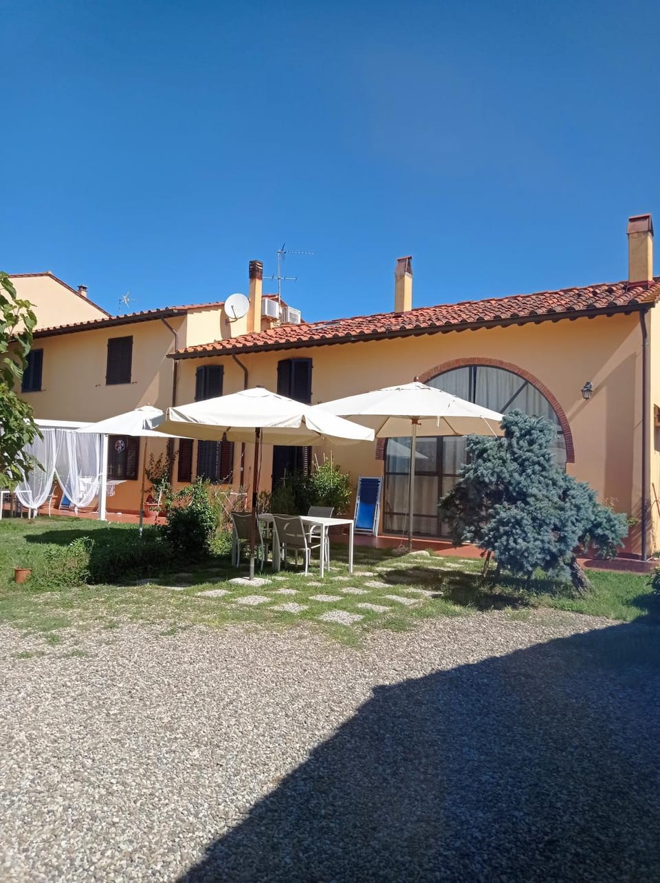 Property building, Garden view