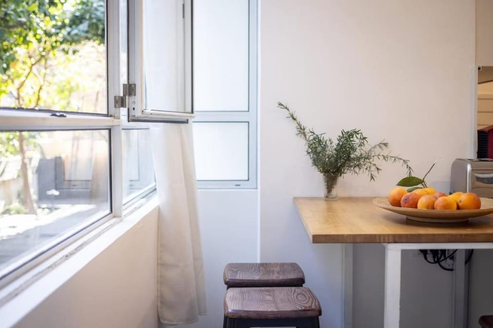 Old North 2BR Private Garden by SeaNRent Apartment in Tel Aviv-Yafo