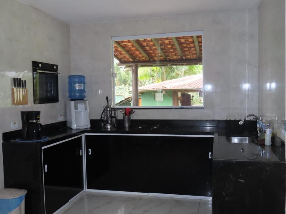 bela casa no verde a 10 minutos do centro House in State of Rio de Janeiro