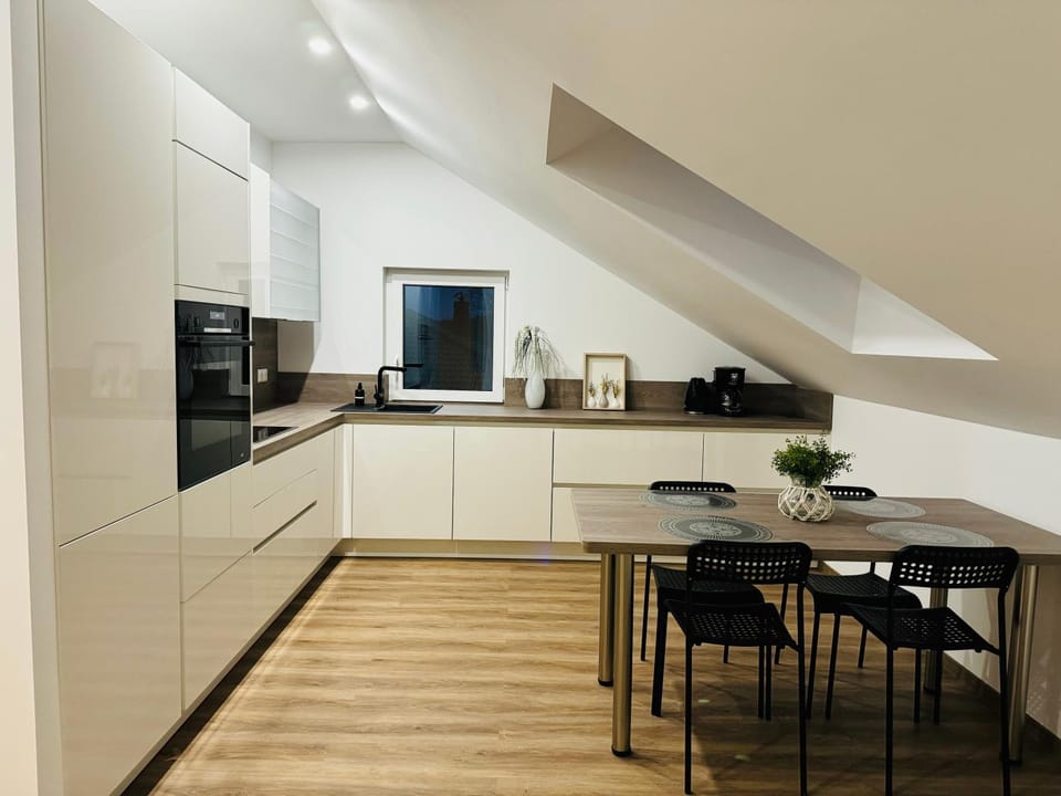 Wunderschöne moderne Wohnung mit 2 Schlafzimmern Apartment in Hesse