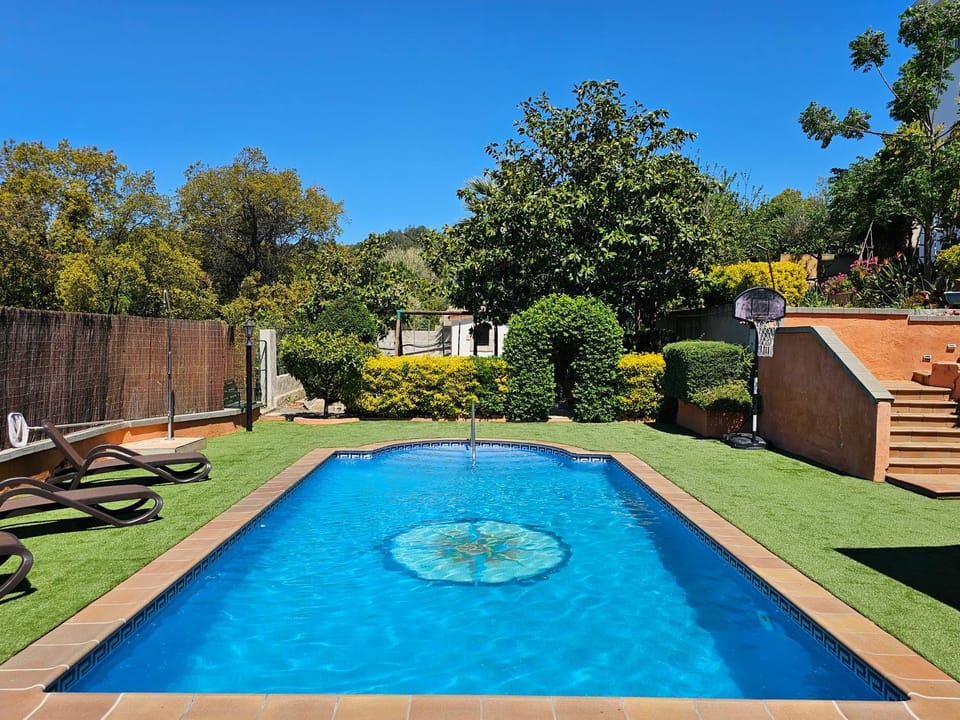 Natural landscape, Pool view, Swimming pool, sunbed