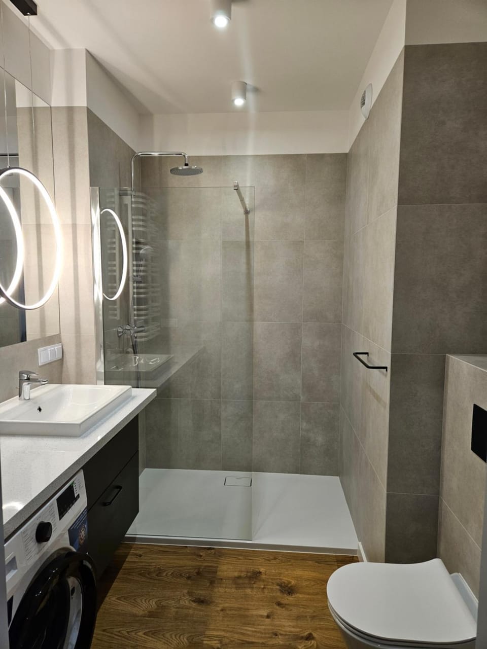 Shower, Bathroom, towels, washing machine, dryer