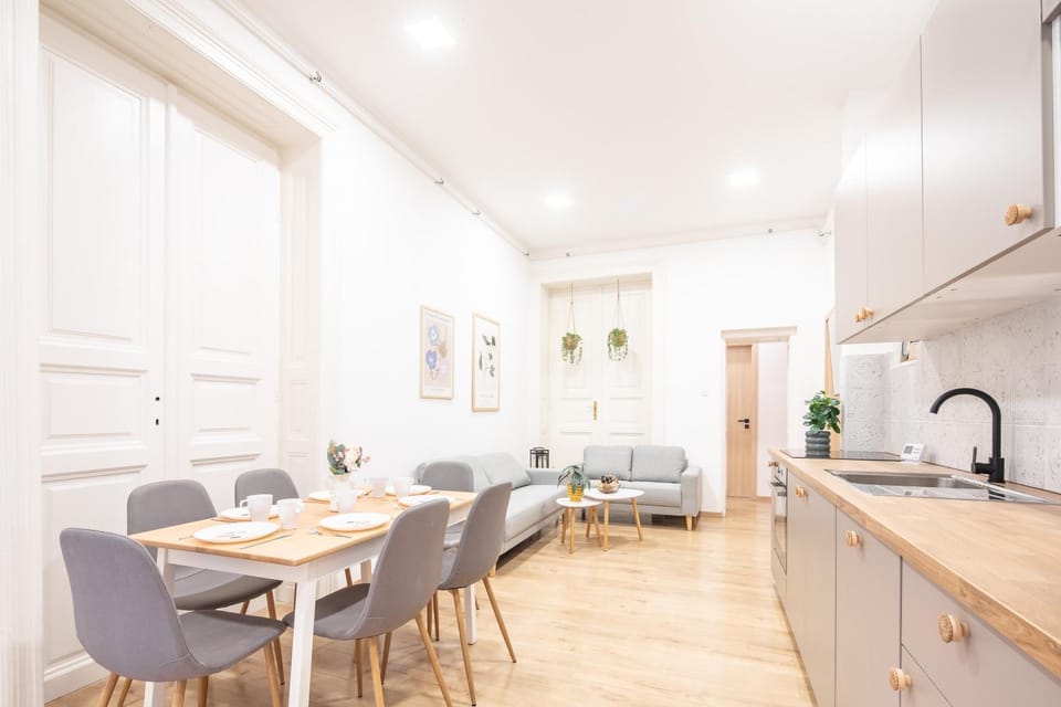 Cityscape Budget Apartments Joseph Apartment in Budapest