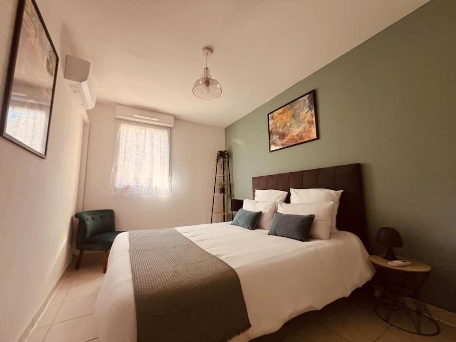 ELSA / Appartement P3 + Parking Apartment in Nimes