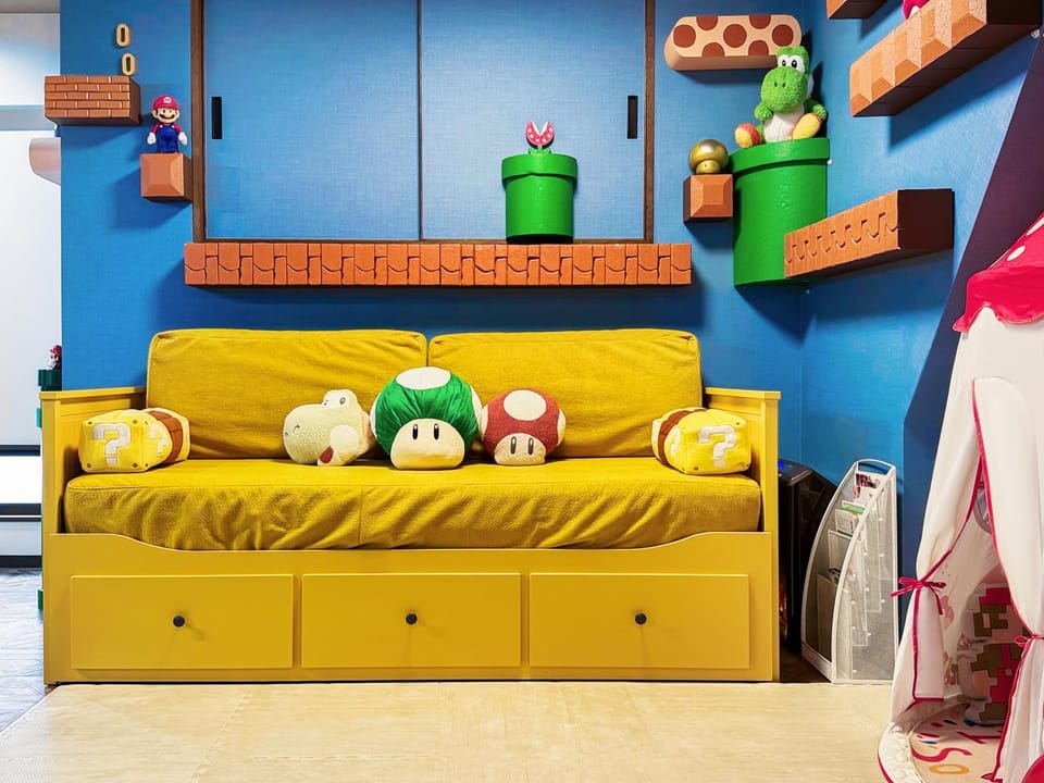 Living room, Photo of the whole room
