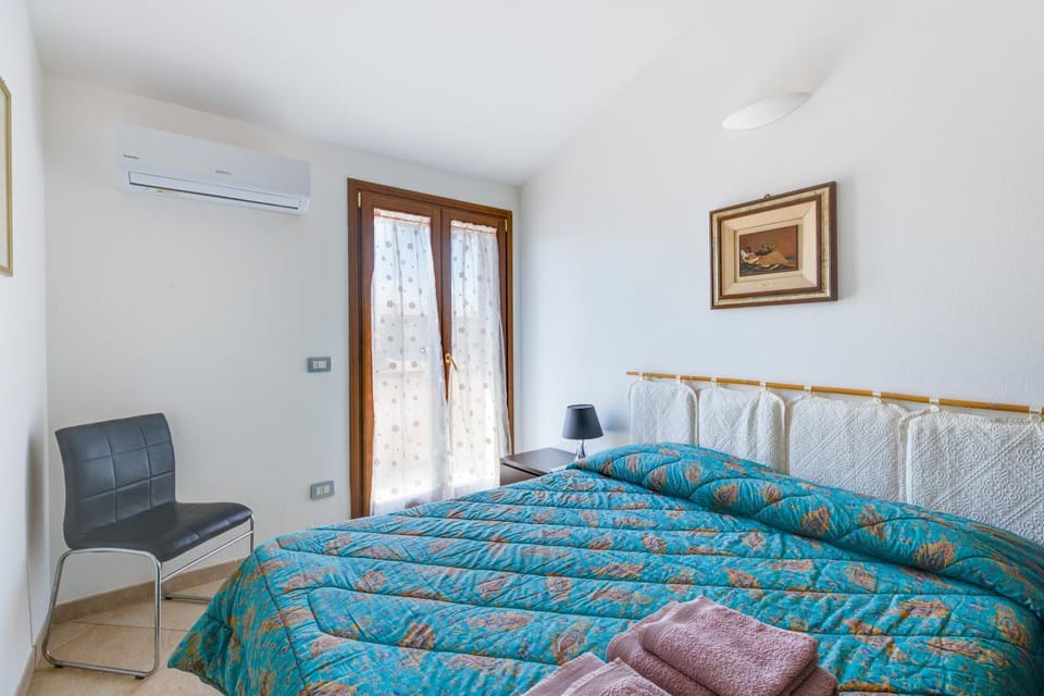 Property building, Living room, Bedroom