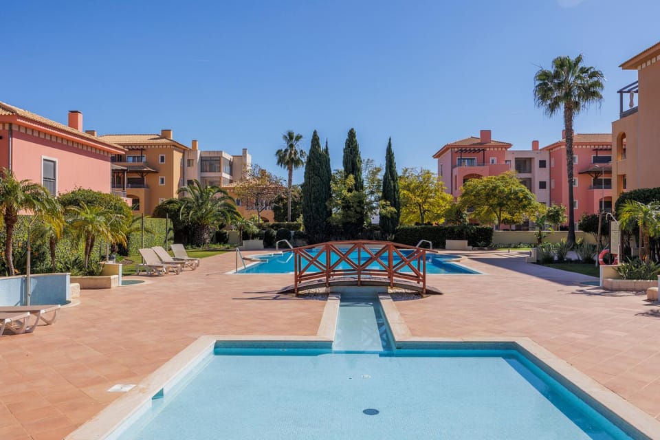 Garden, Swimming pool
