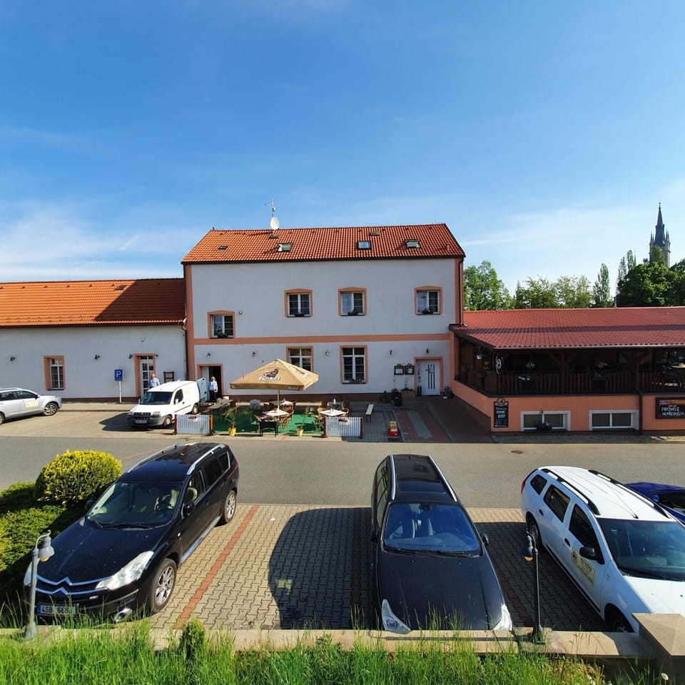 Pivovarská restaurace Čáslav Bed and Breakfast in Czechia