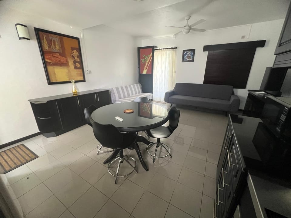 RESIDENCE PLEIN SOLEIL near Pereybere Beach - Only 200 Metres Away! Apartment in Grand Baie