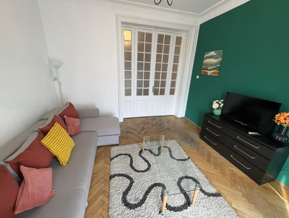 SweetHome near Historical Center Apartment in Bucharest