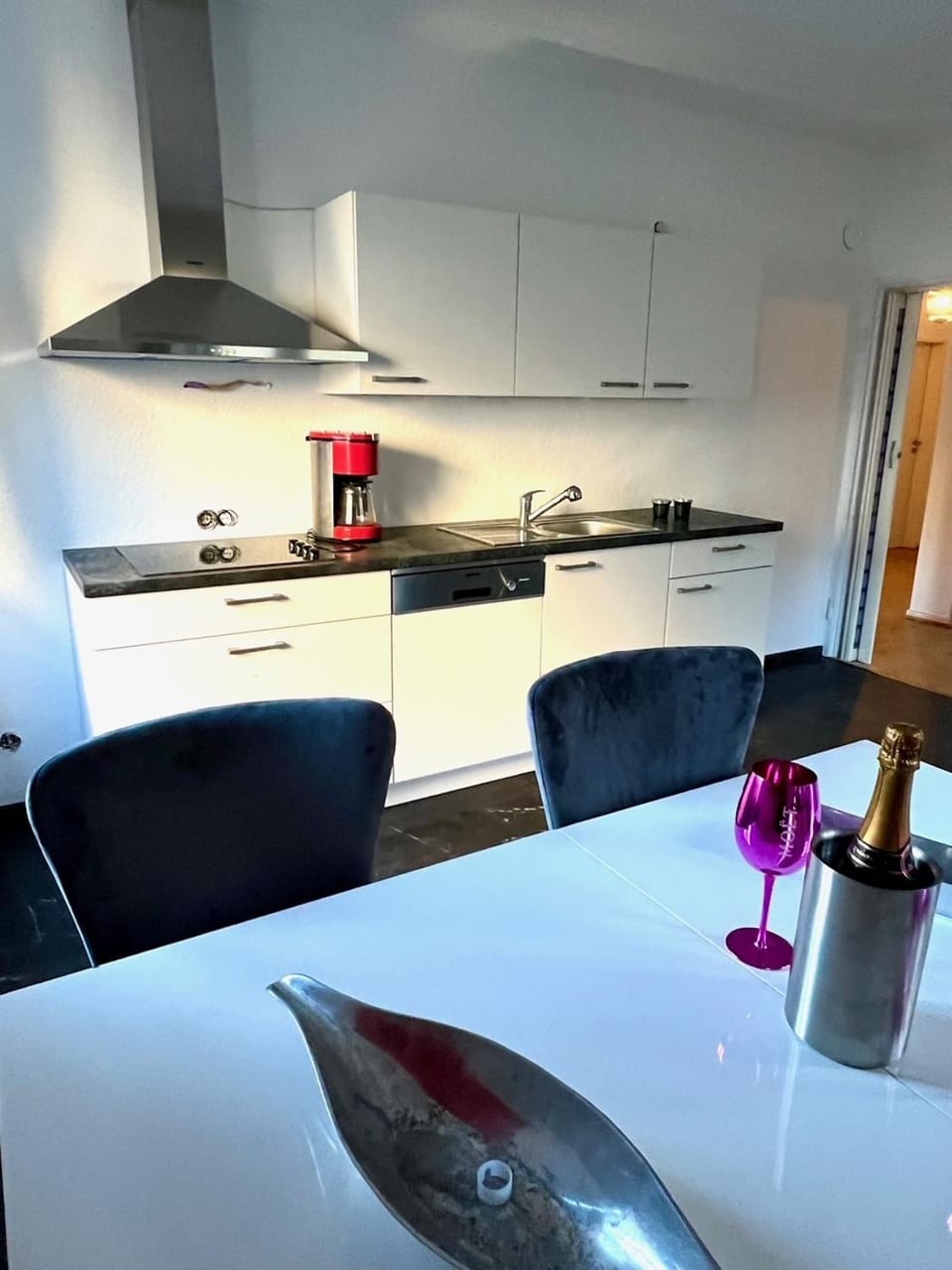 Kitchen or kitchenette, Living room