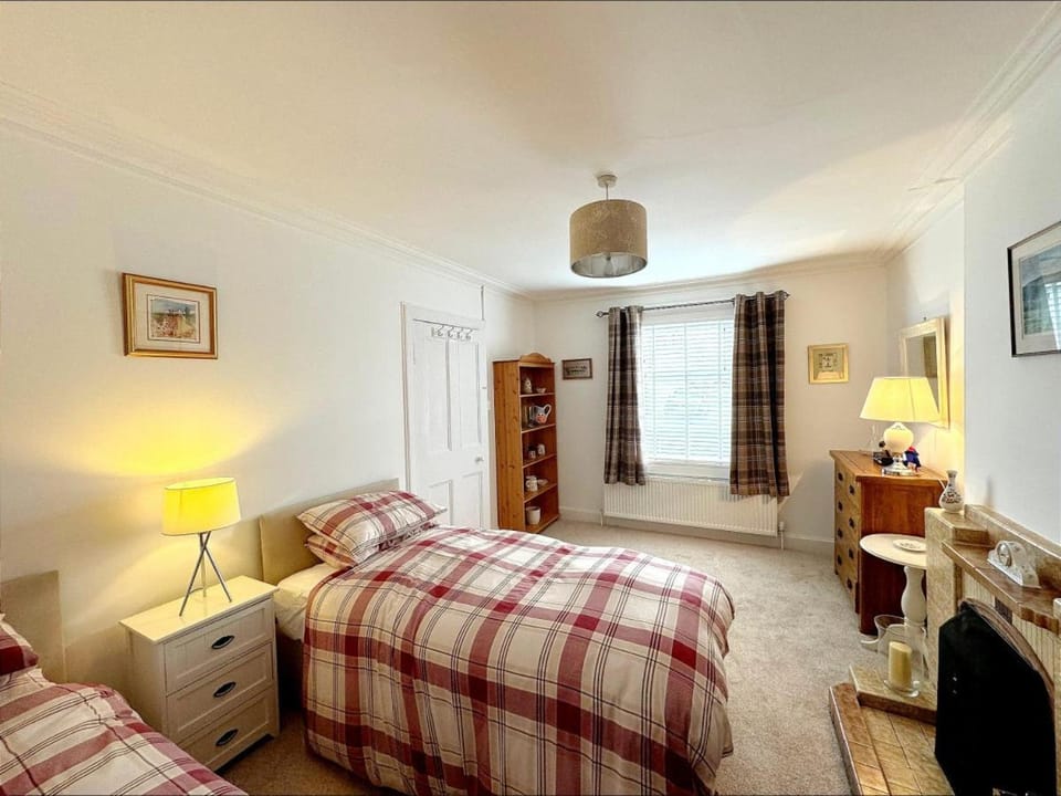 Ameliafield Cottage, Prestwick House in Scotland