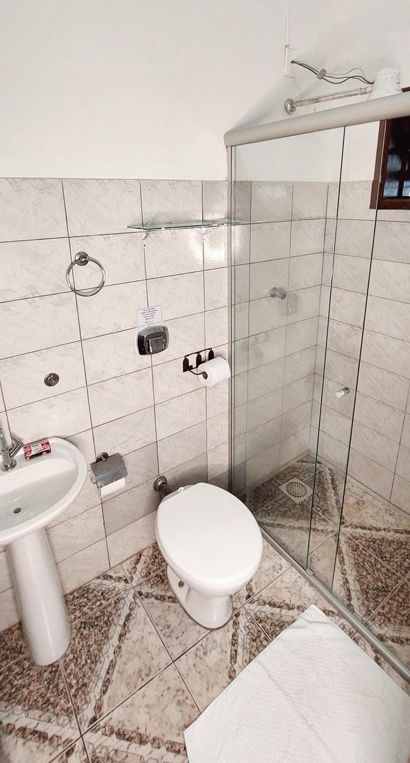 Shower, Toilet, Bathroom, Bedroom