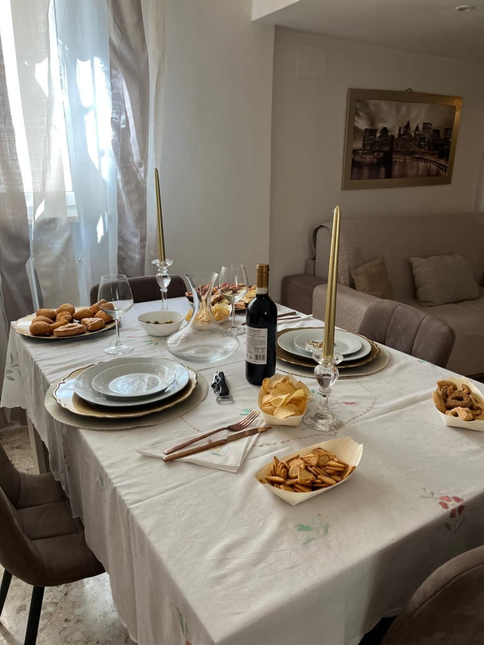 Food and drinks, Decorative detail, Dining area
