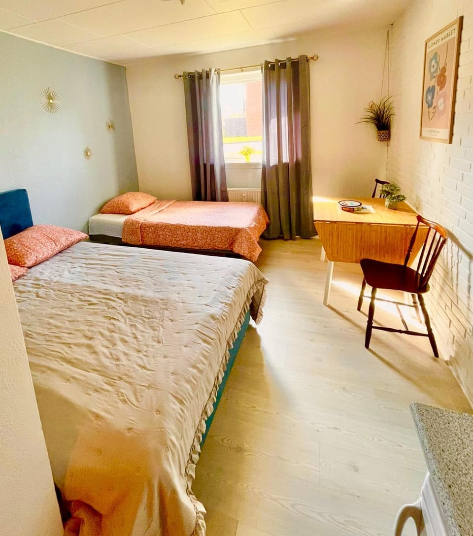 5 minute walk to LEGO HOUSE - Best location - Garden on site-n4 Apartment in Billund