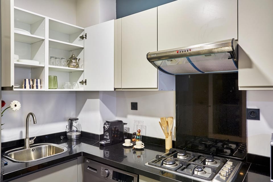 Charming 1 Bed Casablanca Retreat With Free Parking Apartment in Casablanca