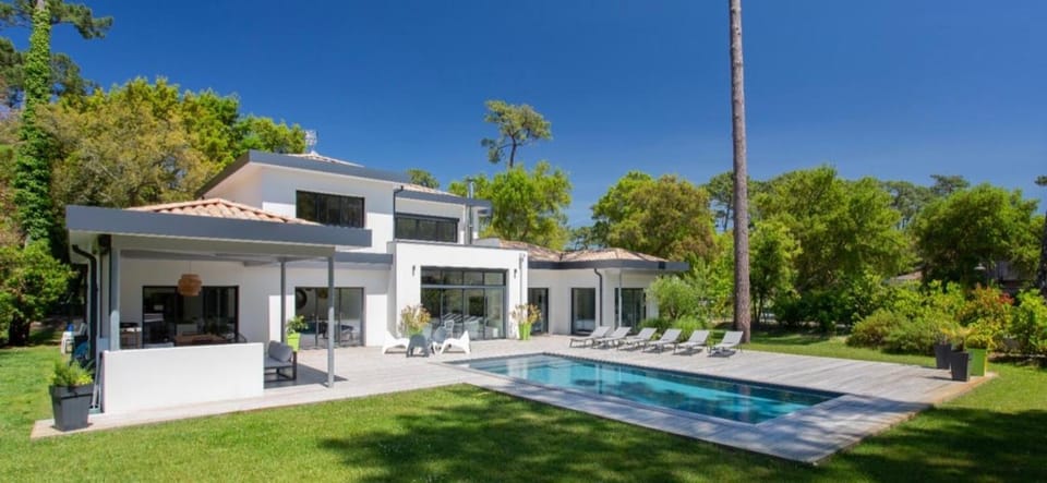 Villa OASIS Climatisée avec Piscine chauffée à Hossegor Villa in Hossegor