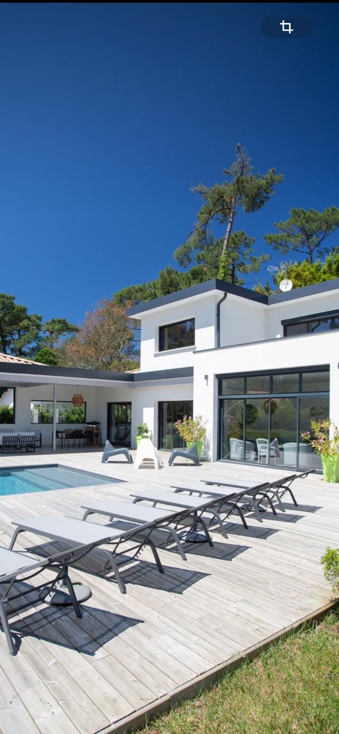 Villa OASIS Climatisée avec Piscine chauffée à Hossegor Villa in Hossegor
