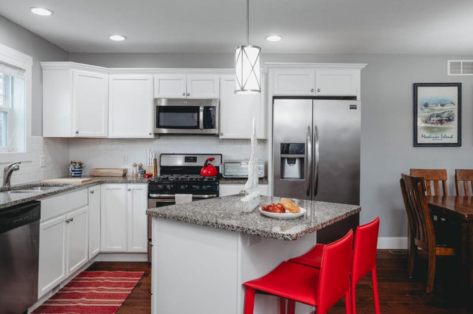 Kitchen or kitchenette, Food and drinks, Food, dishwasher, minibar, oven, pet friendly