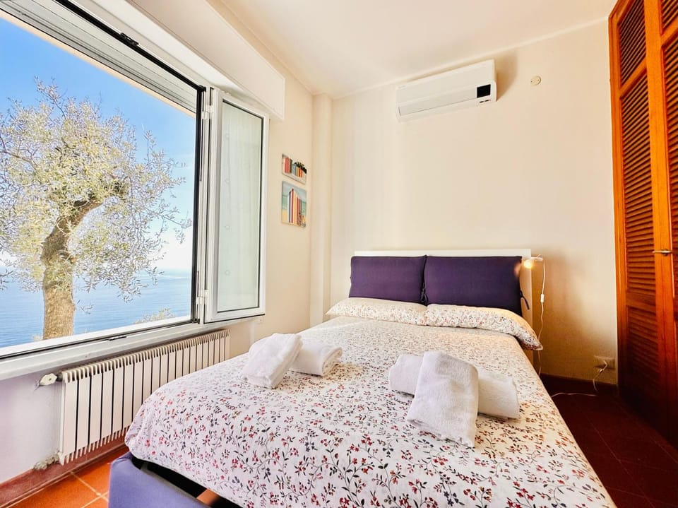 Hostdomus - Nel Blu - Bike and Sea Apartment in Finale Ligure