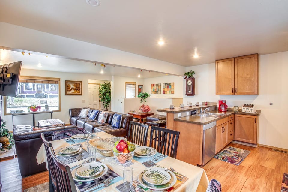 Spacious Coeur d Alene Home Near Everything! House in Coeur dAlene