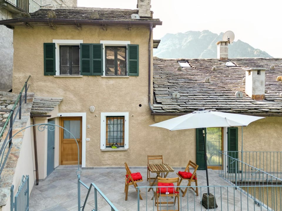 Casa Gemma Bed and Breakfast in Canton of Valais