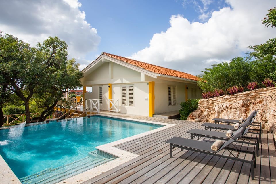 Property building, Pool view, Swimming pool