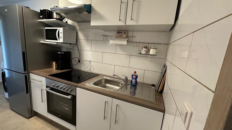 Kitchen or kitchenette, minibar, pet friendly, stove, toaster