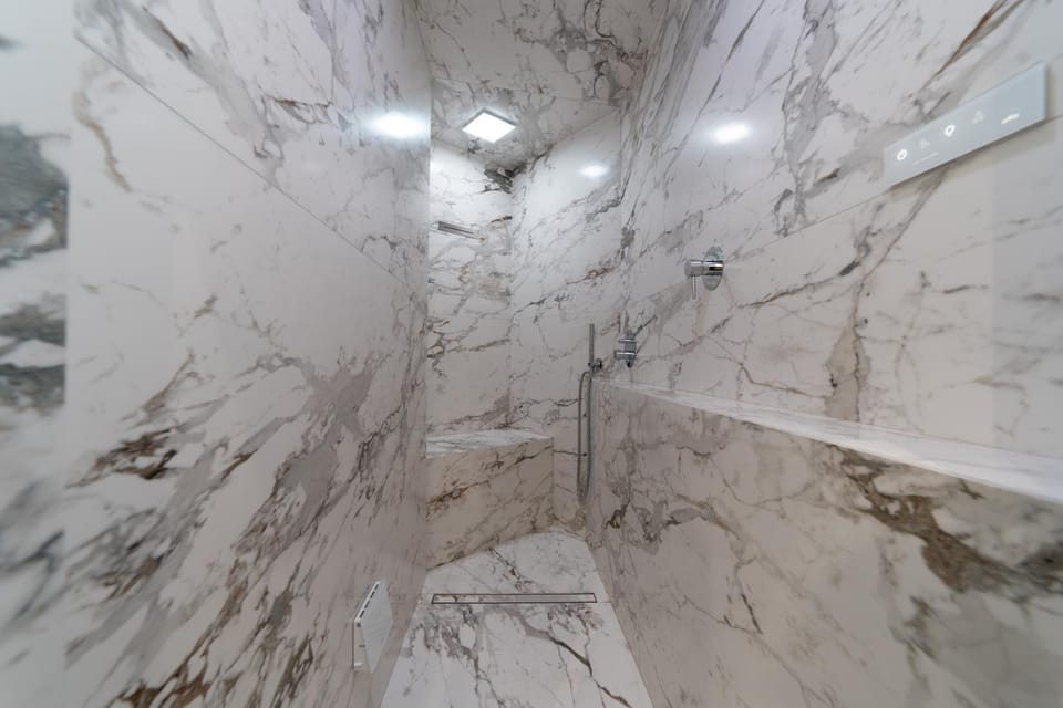 Steam room, Bathroom, Spa and wellness centre/facilities