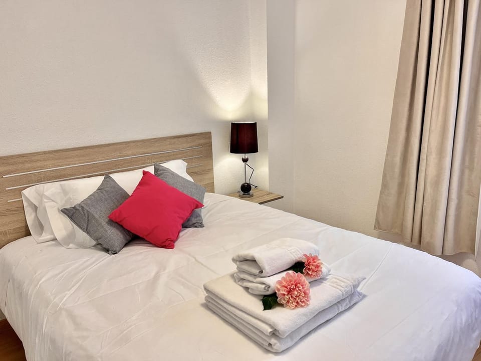 Bed, Bedroom