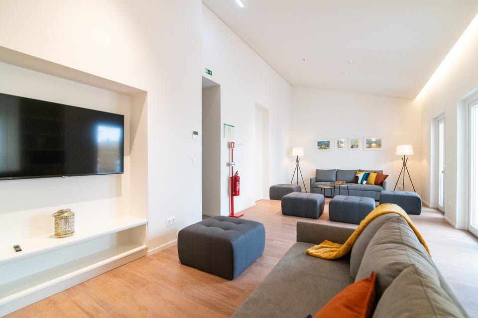 Communal lounge/ TV room