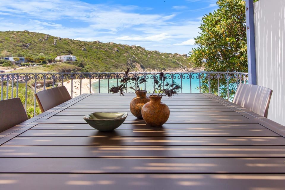 Patio, Day, Natural landscape, View (from property/room), Balcony/Terrace, Dining area, Sea view